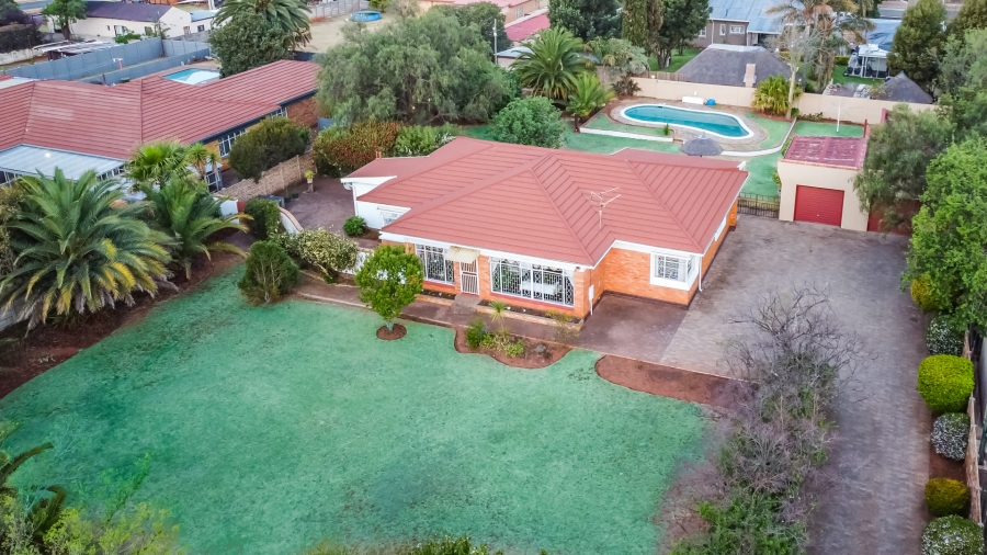 4 Bedroom Property for Sale in Kenmare Gauteng