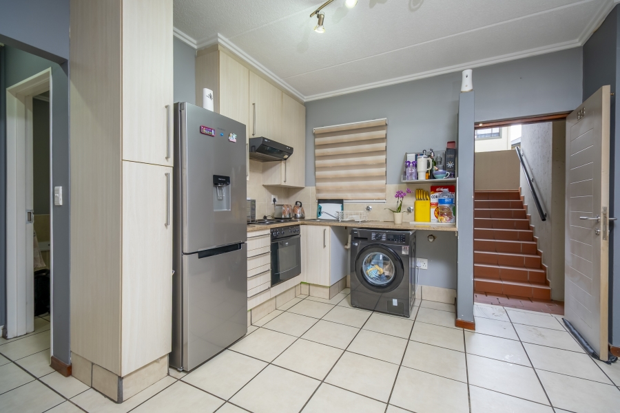 1 Bedroom Property for Sale in Lonehill Gauteng