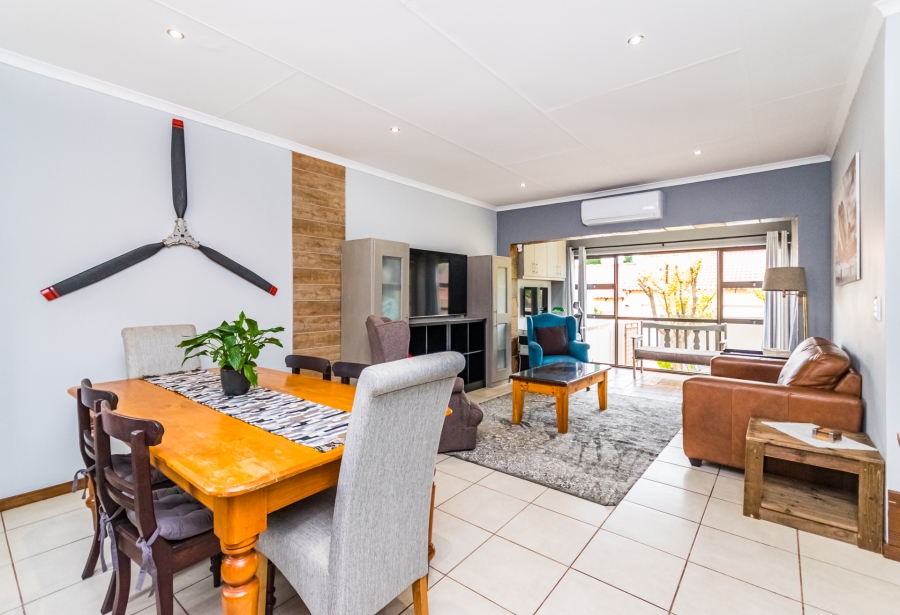 2 Bedroom Property for Sale in Mooikloof Ridge Gauteng