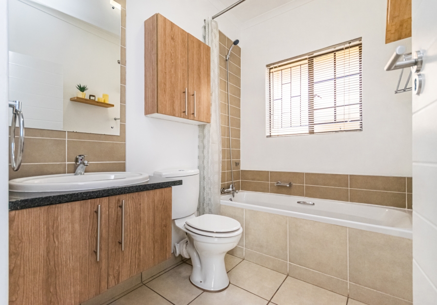 2 Bedroom Property for Sale in Mooikloof Ridge Gauteng