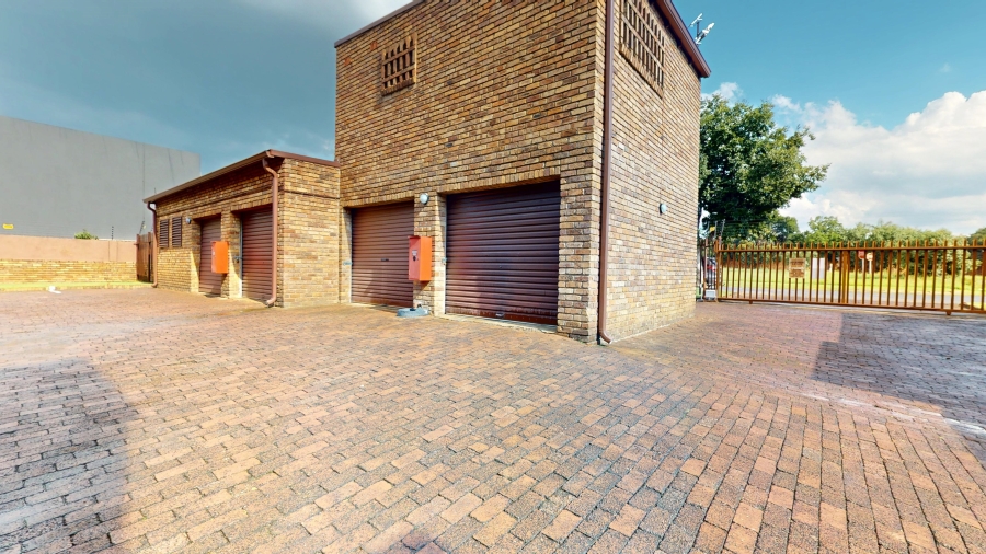 2 Bedroom Property for Sale in Freeway Park Gauteng