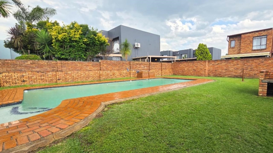 2 Bedroom Property for Sale in Freeway Park Gauteng