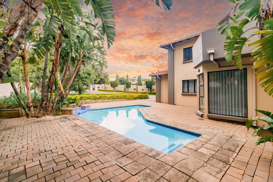 5 Bedroom Property for Sale in Carlswald Estate Gauteng