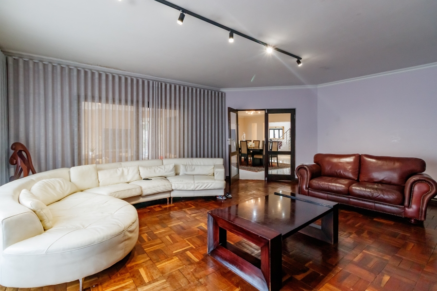 5 Bedroom Property for Sale in Carlswald Estate Gauteng