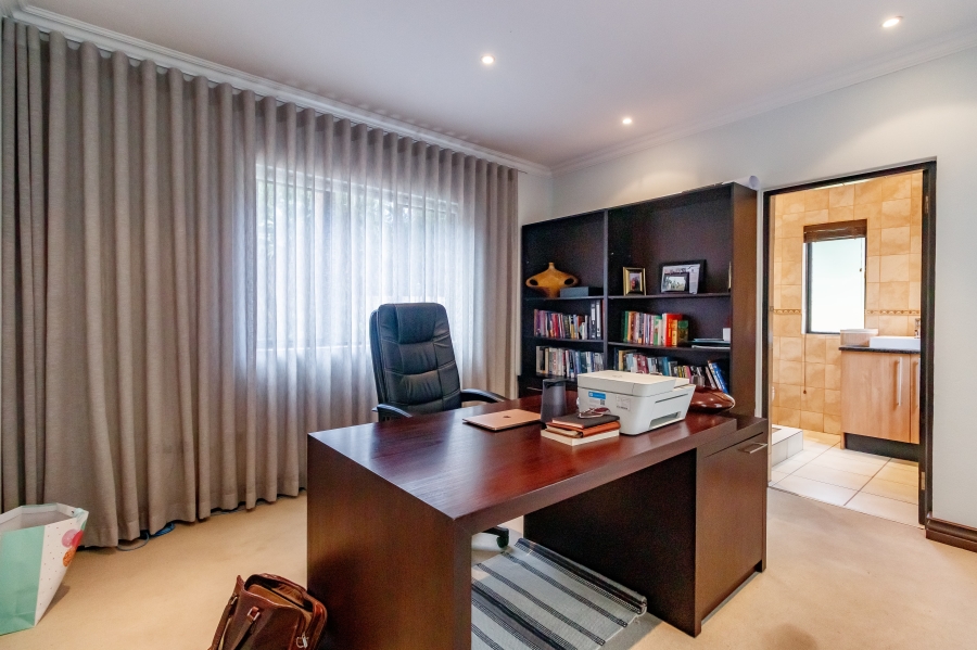 5 Bedroom Property for Sale in Carlswald Estate Gauteng