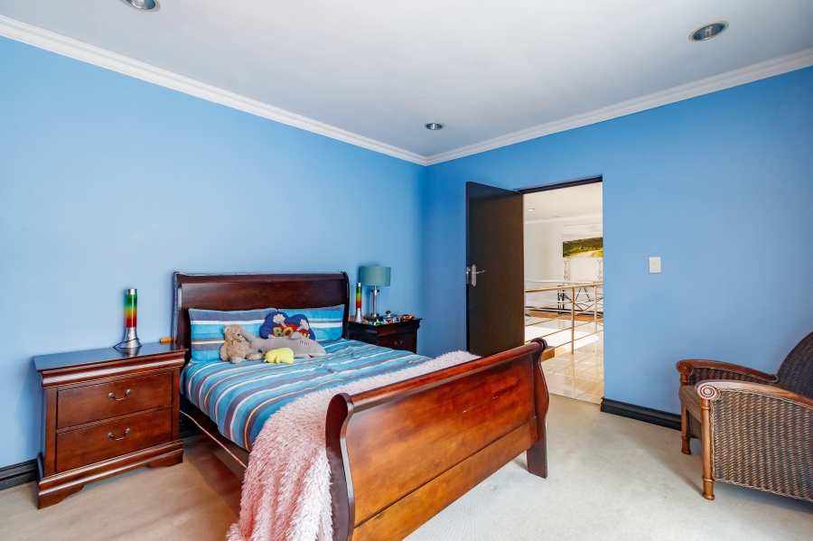 5 Bedroom Property for Sale in Carlswald Estate Gauteng