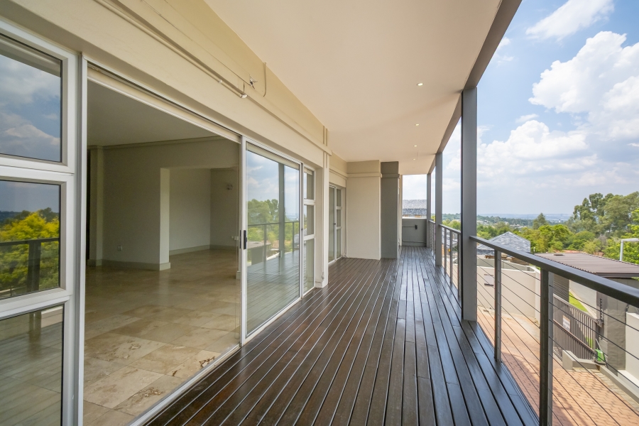 4 Bedroom Property for Sale in Hurlingham Gauteng