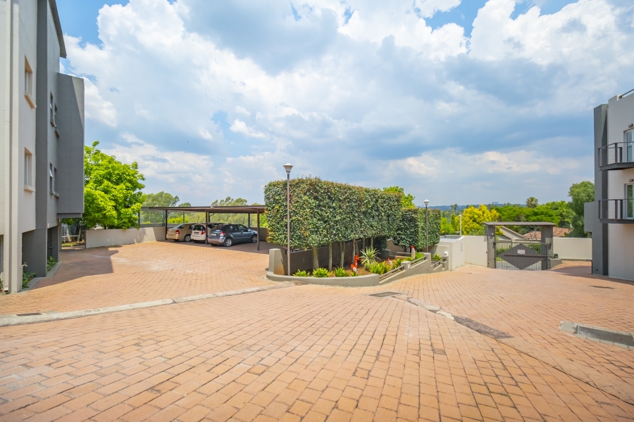 4 Bedroom Property for Sale in Hurlingham Gauteng