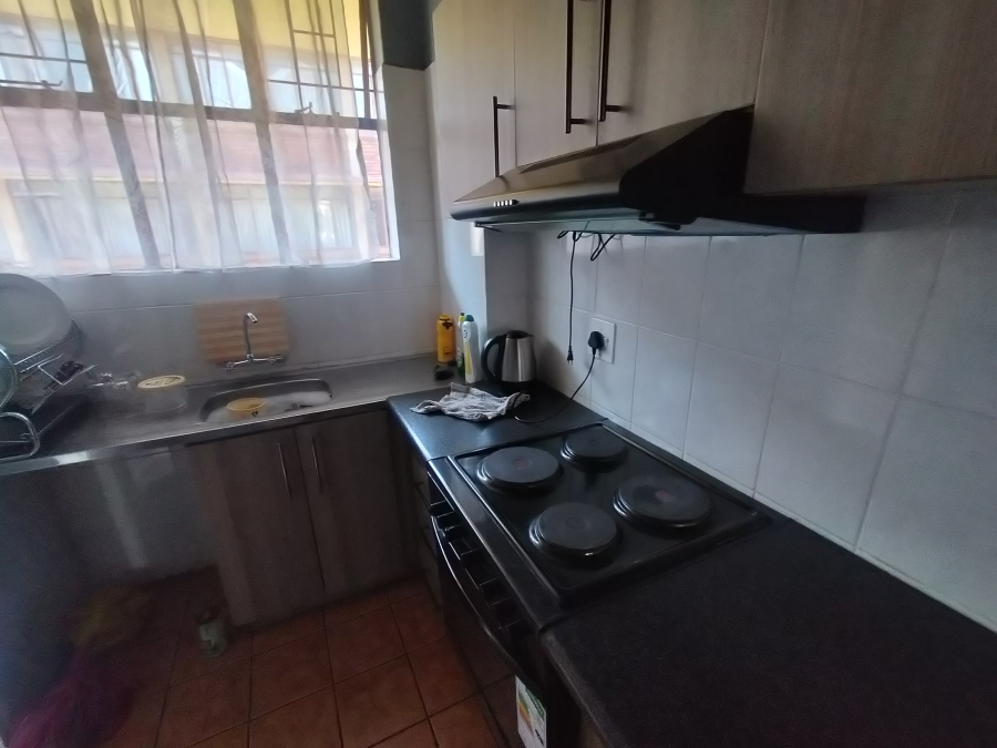 2 Bedroom Property for Sale in Pretoria North Gauteng