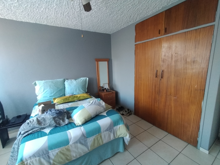 2 Bedroom Property for Sale in Pretoria North Gauteng