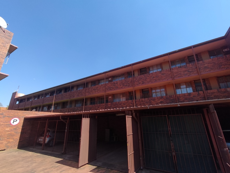2 Bedroom Property for Sale in Pretoria North Gauteng