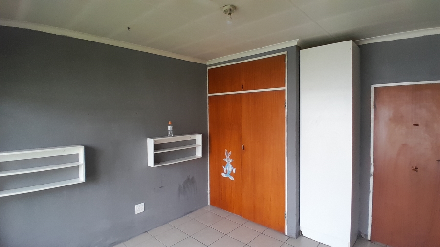 7 Bedroom Property for Sale in Rietfontein SH Gauteng