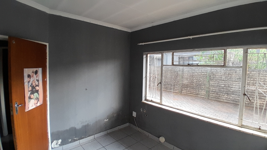 7 Bedroom Property for Sale in Rietfontein SH Gauteng