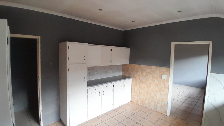 7 Bedroom Property for Sale in Rietfontein SH Gauteng