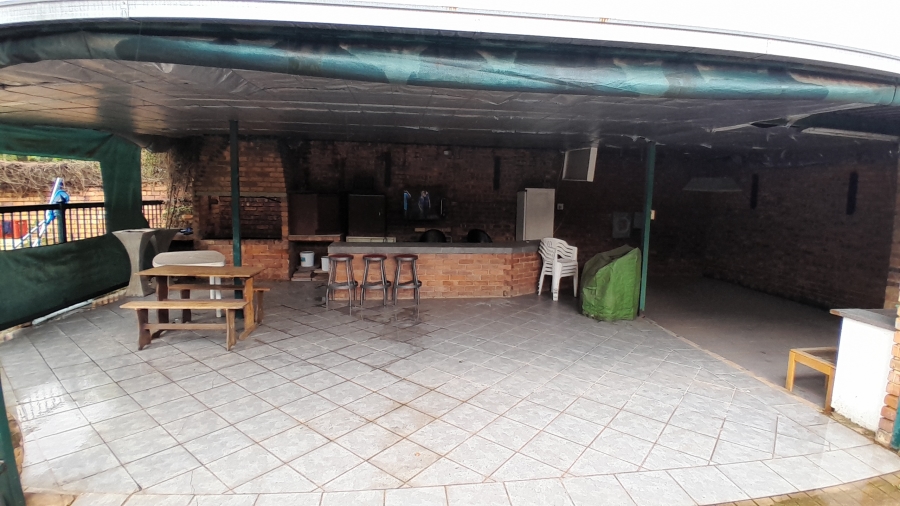 7 Bedroom Property for Sale in Rietfontein SH Gauteng