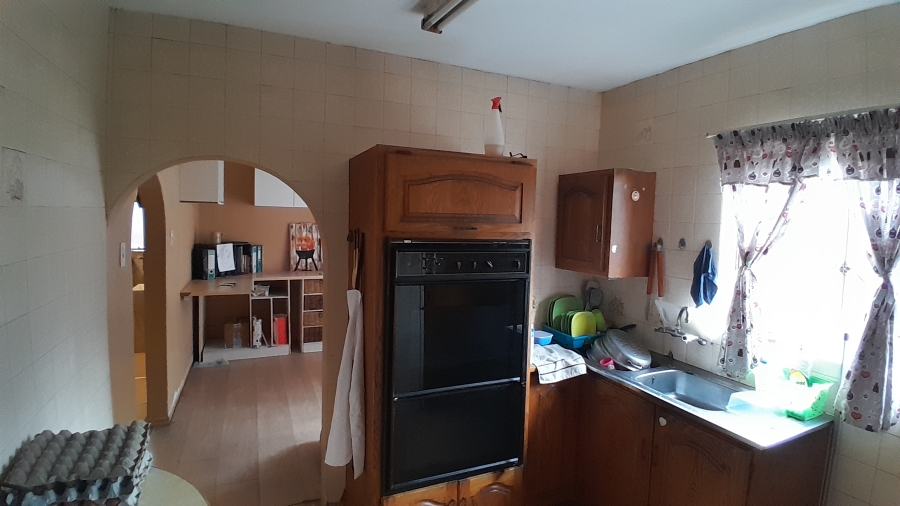 7 Bedroom Property for Sale in Rietfontein SH Gauteng