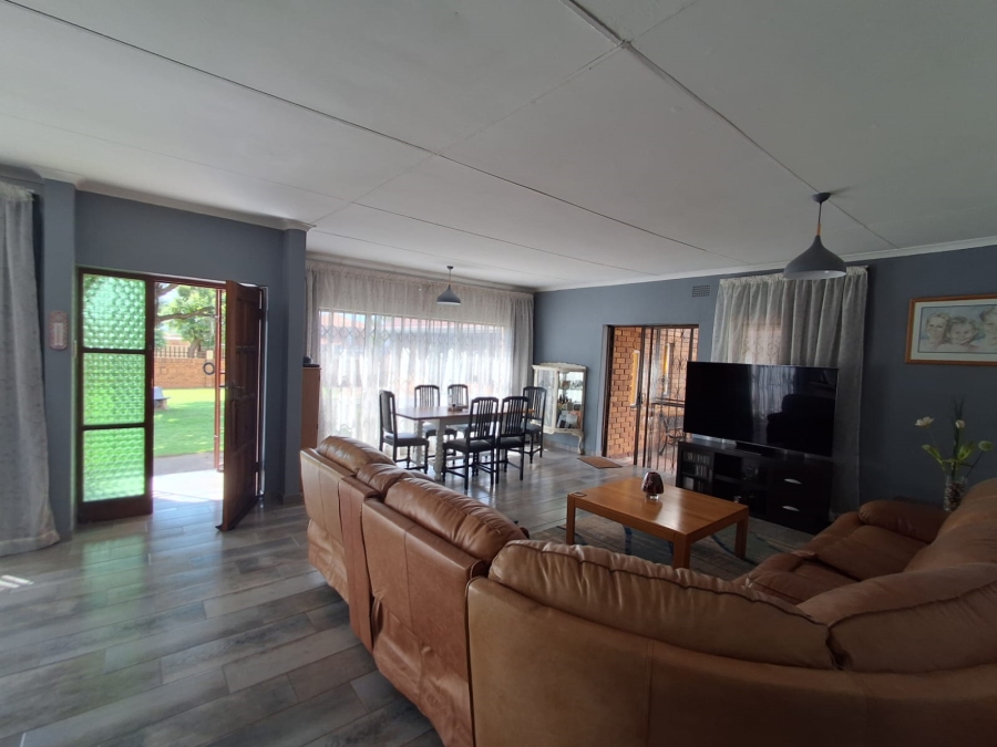 3 Bedroom Property for Sale in Visagie Park Gauteng