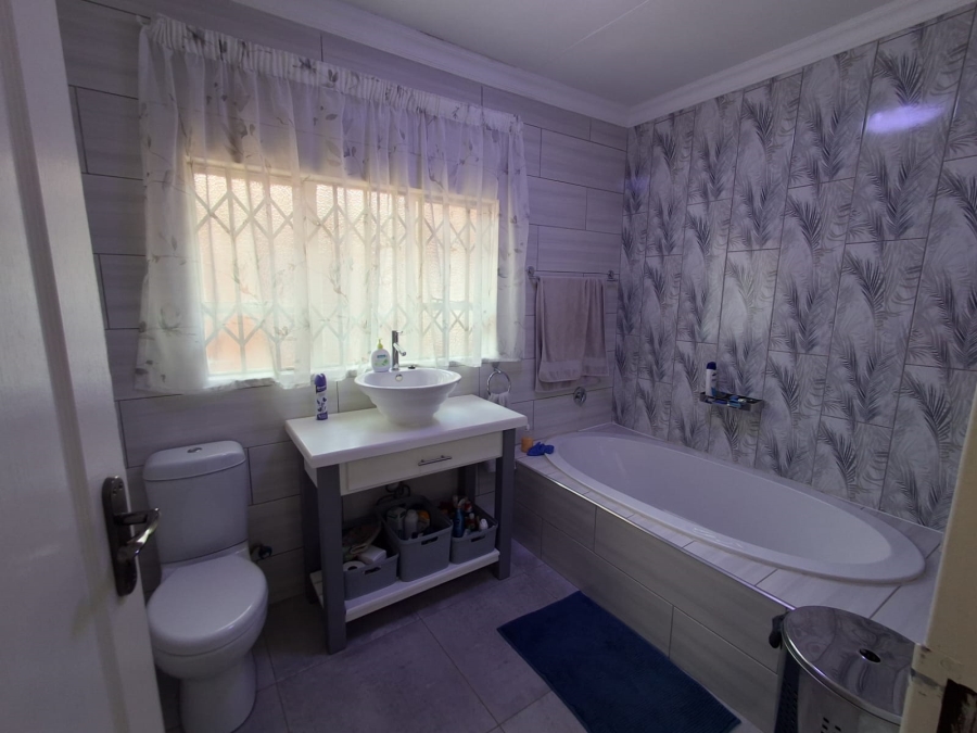 3 Bedroom Property for Sale in Visagie Park Gauteng