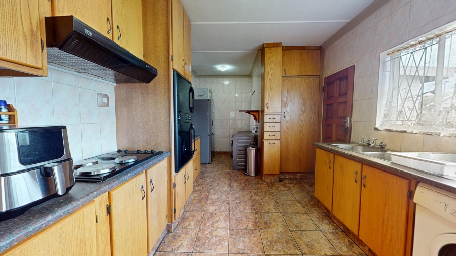 4 Bedroom Property for Sale in Witfield Gauteng