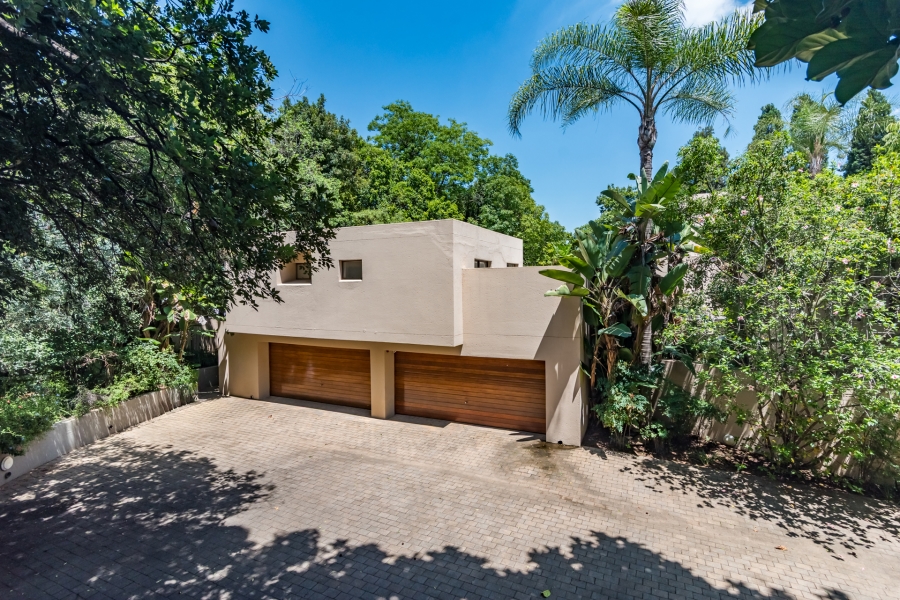 5 Bedroom Property for Sale in Bryanston Gauteng