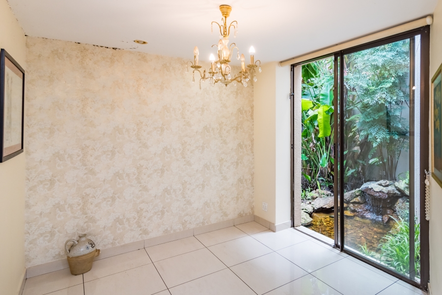 5 Bedroom Property for Sale in Bryanston Gauteng