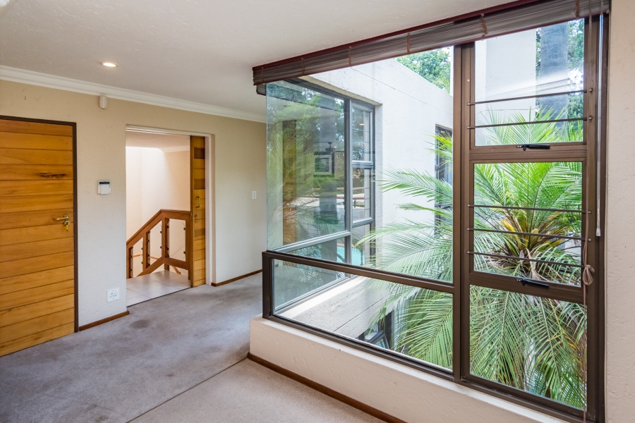 5 Bedroom Property for Sale in Bryanston Gauteng