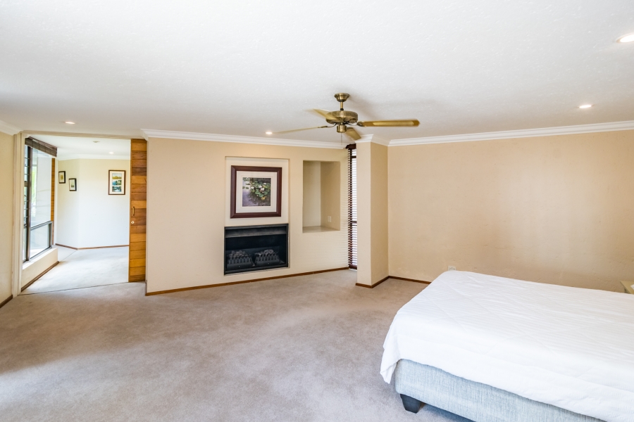 5 Bedroom Property for Sale in Bryanston Gauteng