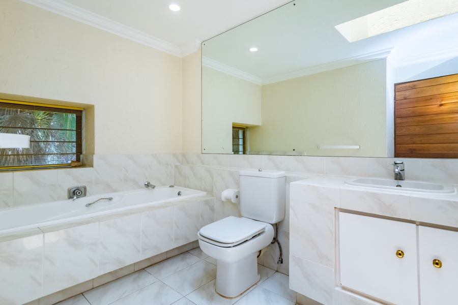 5 Bedroom Property for Sale in Bryanston Gauteng