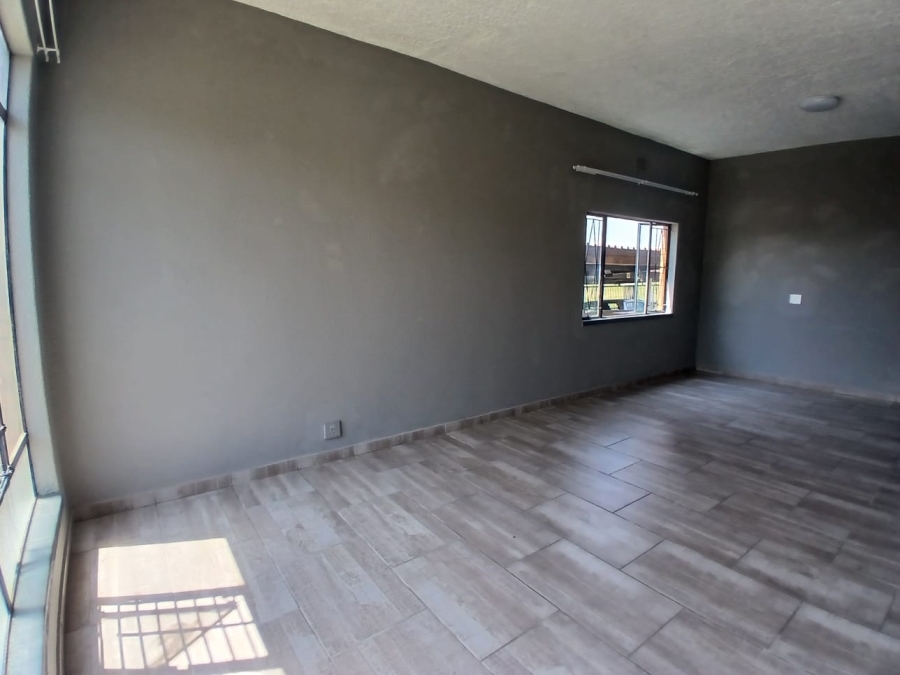 2 Bedroom Property for Sale in Elsburg Gauteng