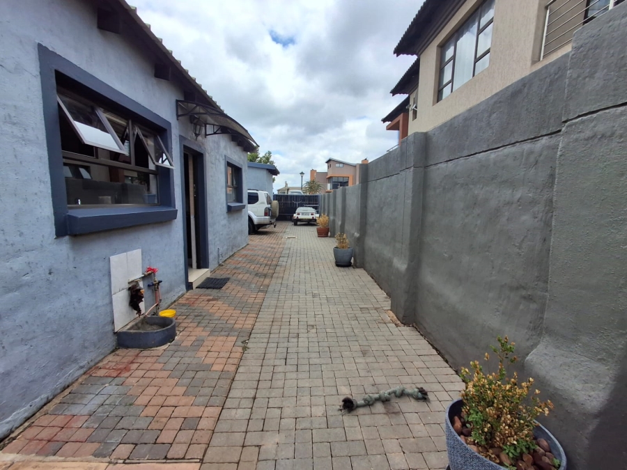 3 Bedroom Property for Sale in Theresa Park Gauteng