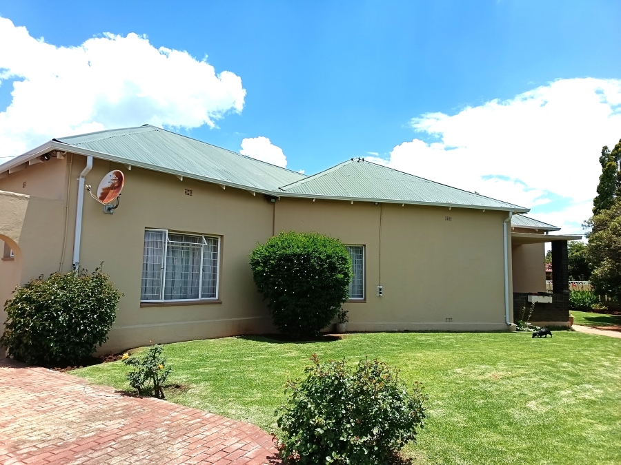 3 Bedroom Property for Sale in Brakpan Central Gauteng