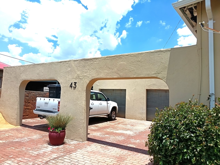 3 Bedroom Property for Sale in Brakpan Central Gauteng