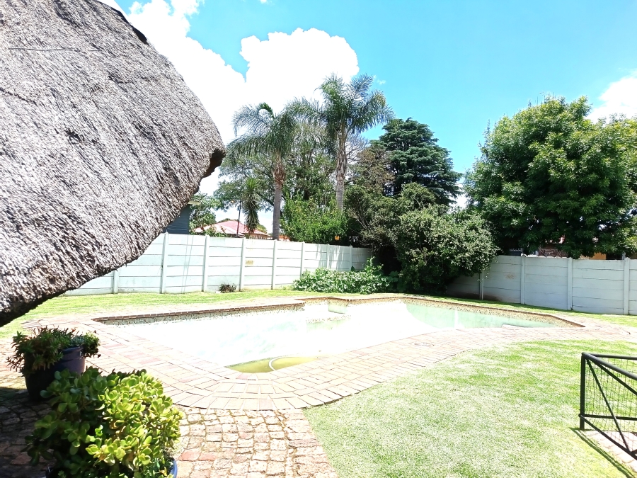 3 Bedroom Property for Sale in Brakpan Central Gauteng