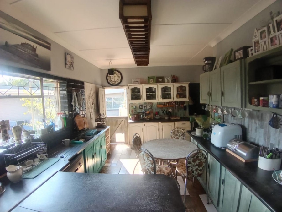 4 Bedroom Property for Sale in Farrarmere Gauteng