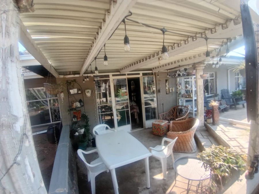 4 Bedroom Property for Sale in Farrarmere Gauteng