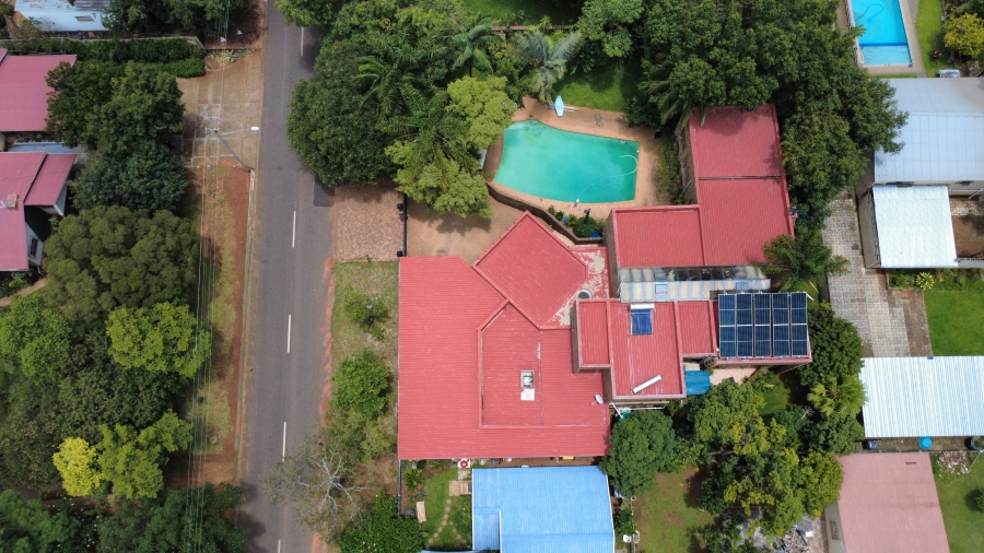 6 Bedroom Property for Sale in Pretoria North Gauteng