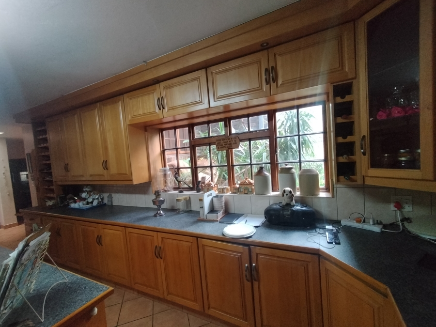 6 Bedroom Property for Sale in Pretoria North Gauteng