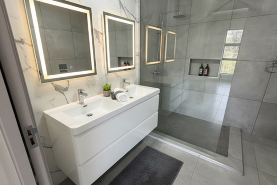 3 Bedroom Property for Sale in Die Hoewes Gauteng