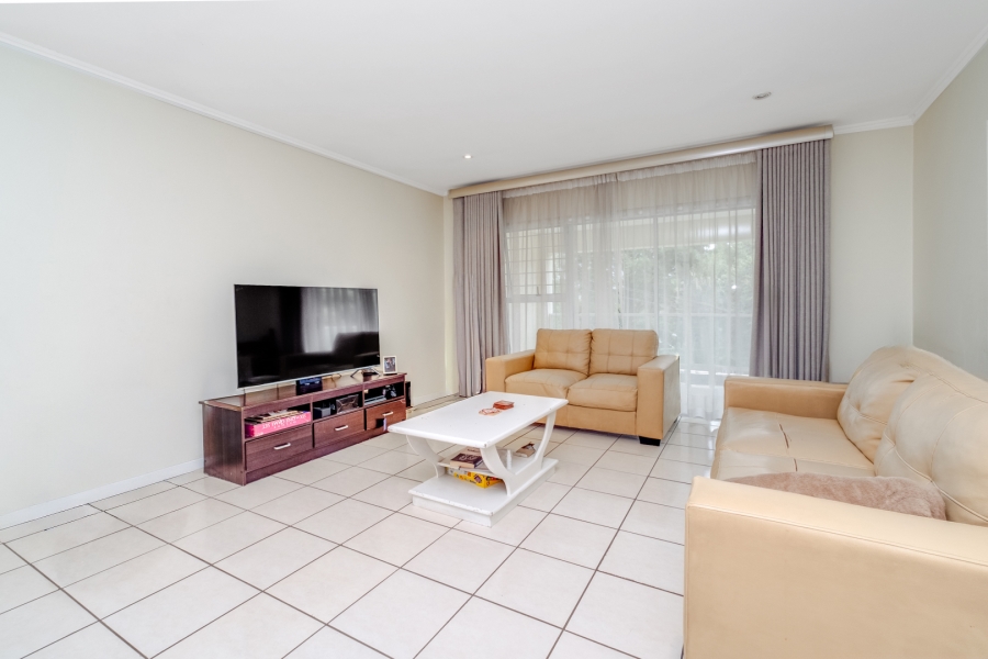 2 Bedroom Property for Sale in Bryanston Gauteng