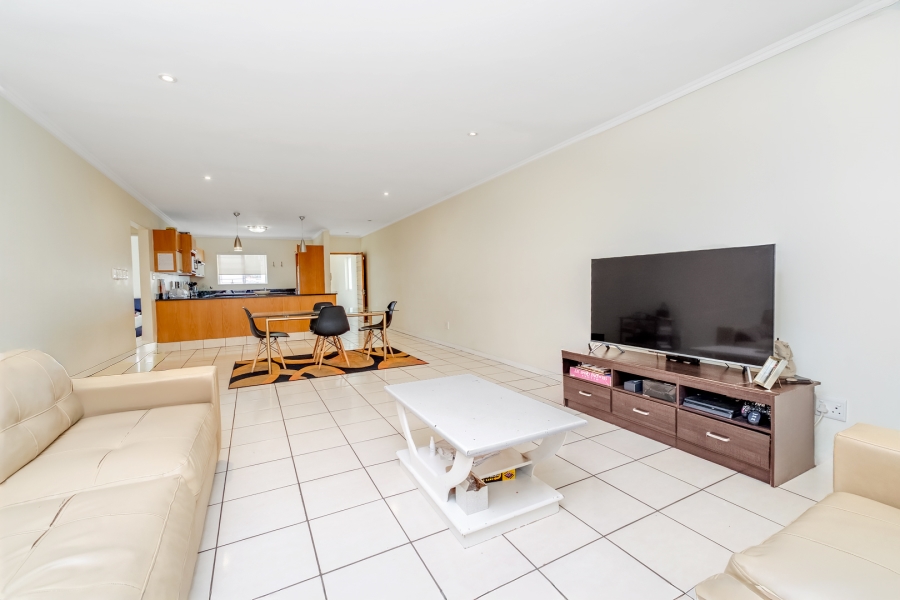 2 Bedroom Property for Sale in Bryanston Gauteng