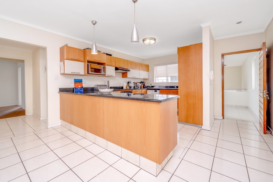 2 Bedroom Property for Sale in Bryanston Gauteng