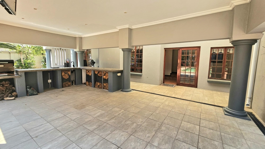 6 Bedroom Property for Sale in Irene Gauteng