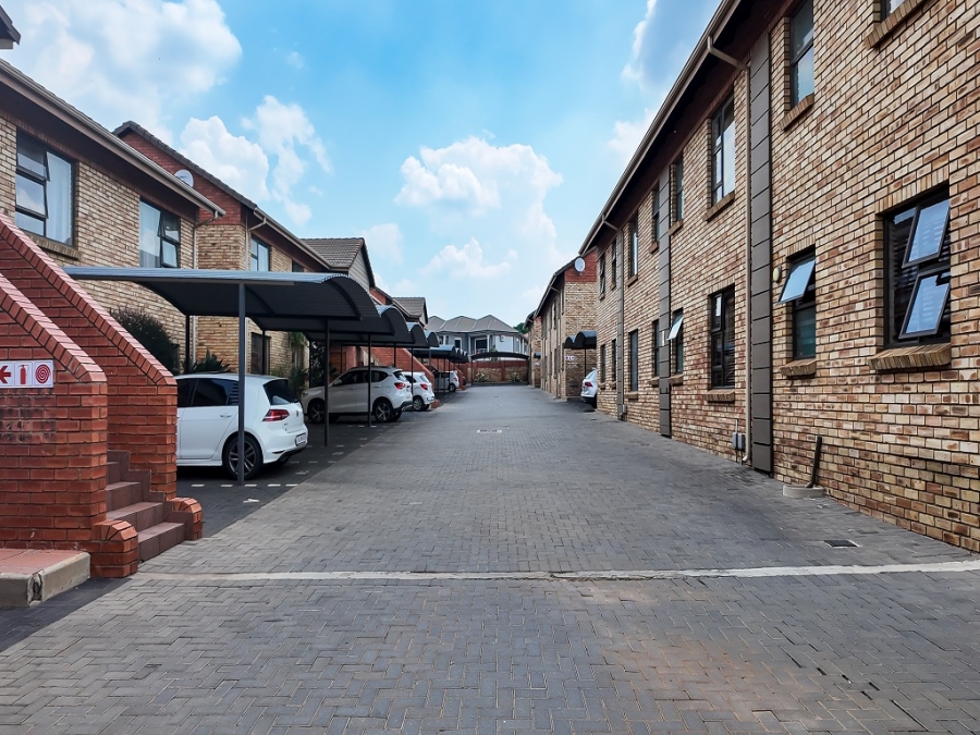 2 Bedroom Property for Sale in Meyersdal Gauteng