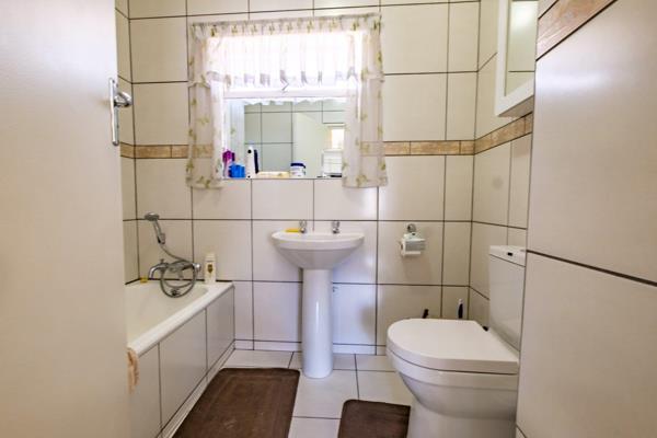 3 Bedroom Property for Sale in Hazeldene Gauteng