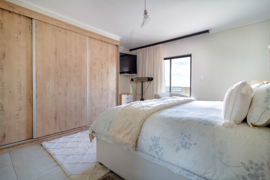 4 Bedroom Property for Sale in Amorosa Gauteng