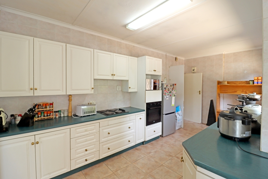 To Let 3 Bedroom Property for Rent in Linden Gauteng