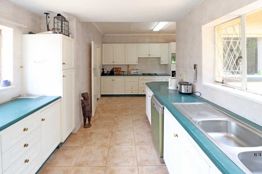 To Let 3 Bedroom Property for Rent in Linden Gauteng