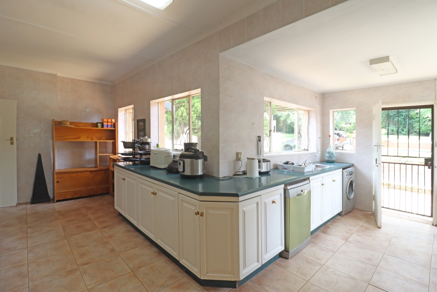 To Let 3 Bedroom Property for Rent in Linden Gauteng