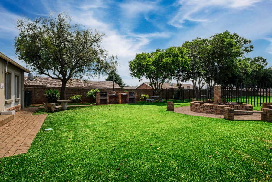 2 Bedroom Property for Sale in Bergbron Gauteng