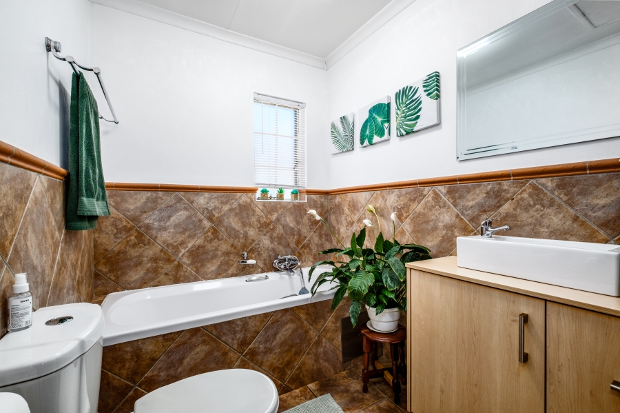 2 Bedroom Property for Sale in Bergbron Gauteng